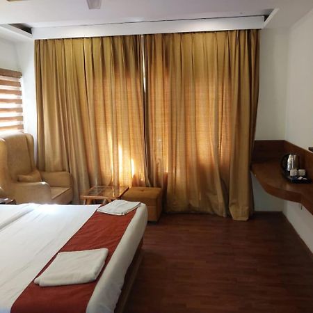 Hotel Di Villa Manāli Εξωτερικό φωτογραφία